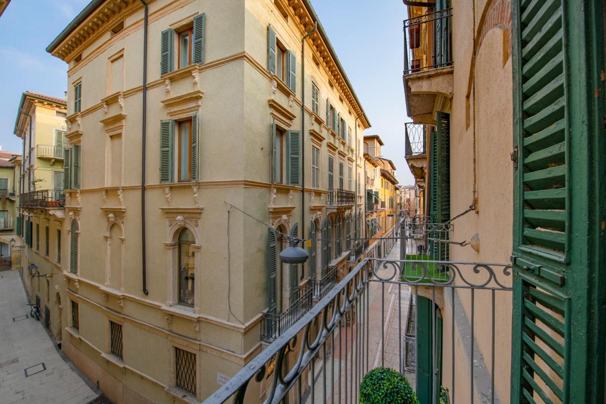 Palace Home Mazzini Verona Center Exterior foto
